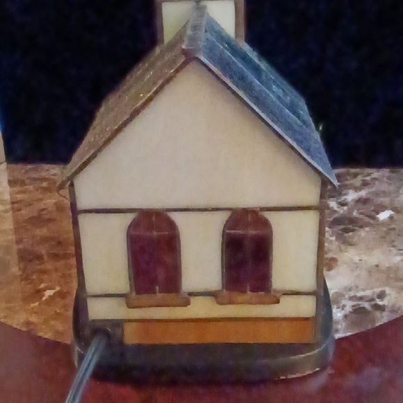 Vintage Tiffany Style Stained Glass Light Up Church - Picture 9 of 14